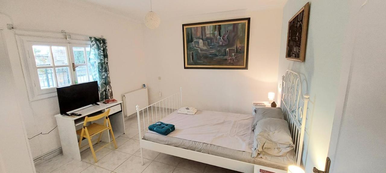 The Athenian Riviera Summer Nest Apartment อานาวีซอส ภายนอก รูปภาพ